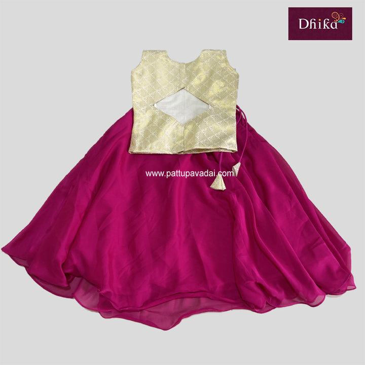 Cream and Pink Fancy Langa