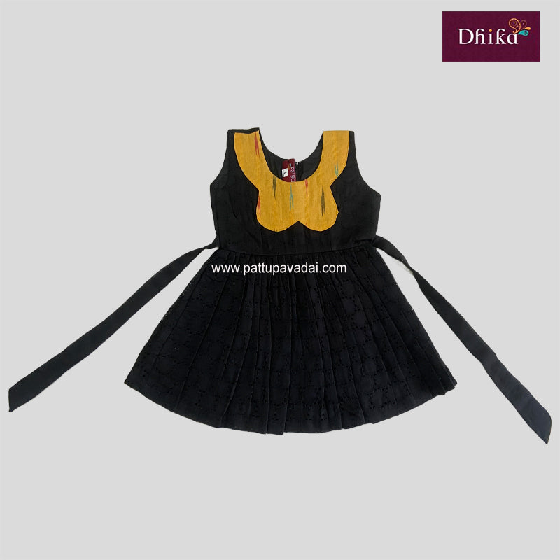Black Hakoba Frock