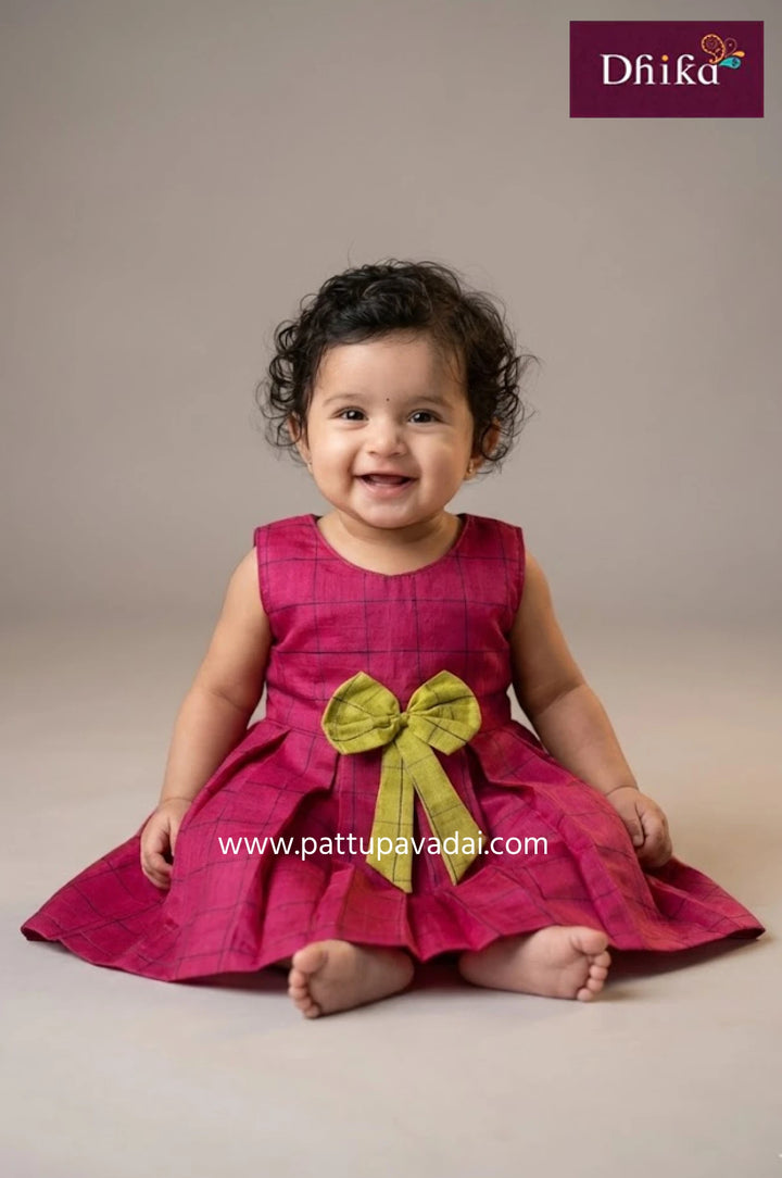 pink cotton frock for kids sleeveless cute summer wear with bow and soft lining