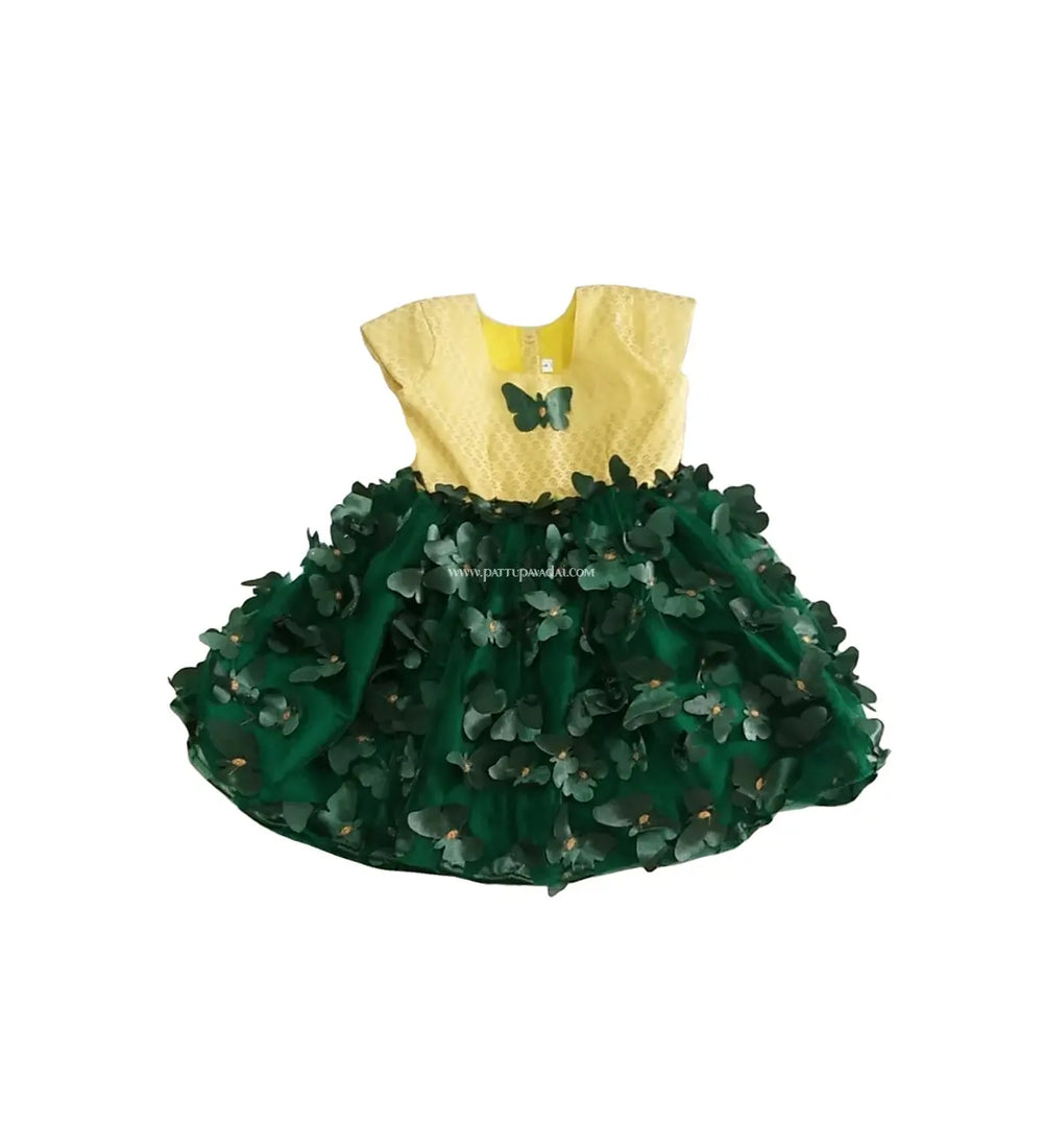 Netted Frock Green and Cream - Pattupavadai.com