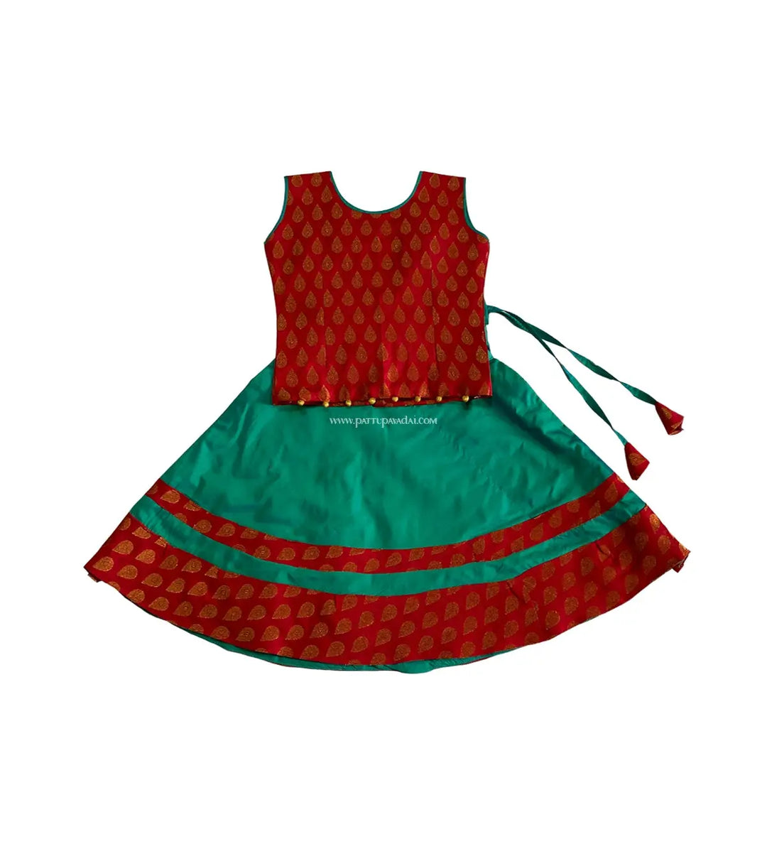 Sleeveless Green and Red Chanderi Langa - Pattupavadai.com